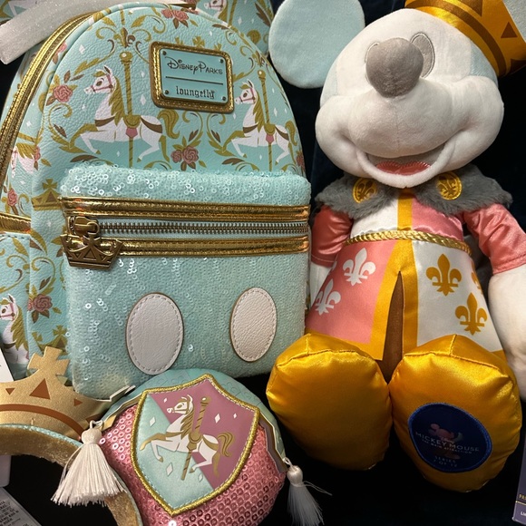 The Main Attraction Prince Charming edition, Loungefly backpack, ears and Mickey - Picture 9 of 11